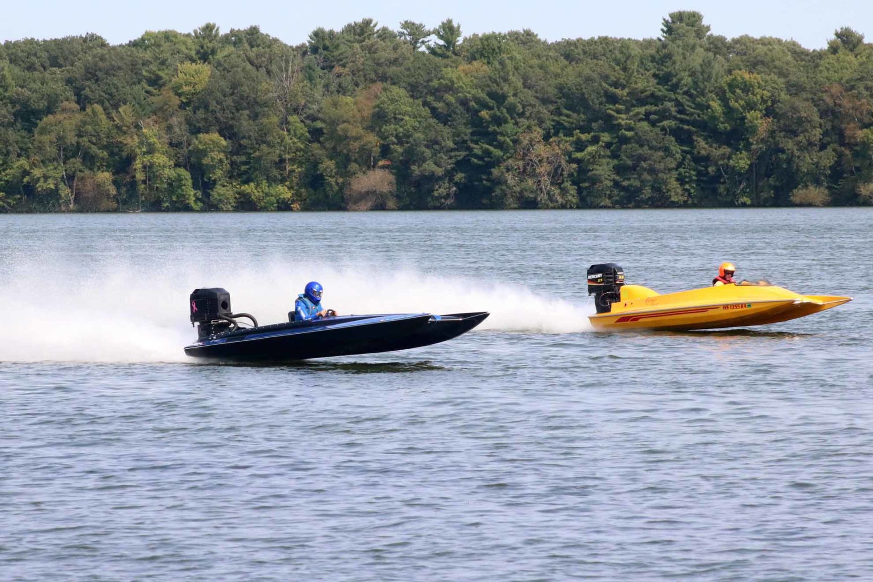Powerboat racing on Rice Lake 9-11-21